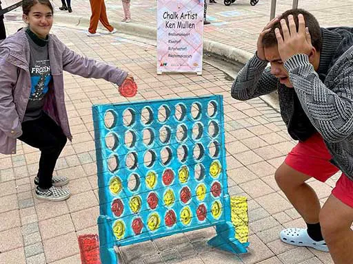 Connect 4 3D chalk art
